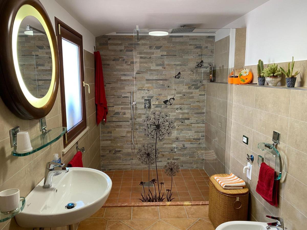 Alloggio A Via Impero Apartman Lenola Kültér fotó