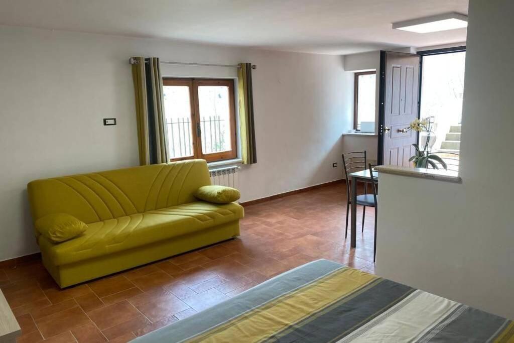 Alloggio A Via Impero Apartman Lenola Kültér fotó
